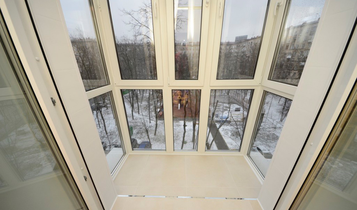 Какие окна выбрать для остекления балкона и лоджии